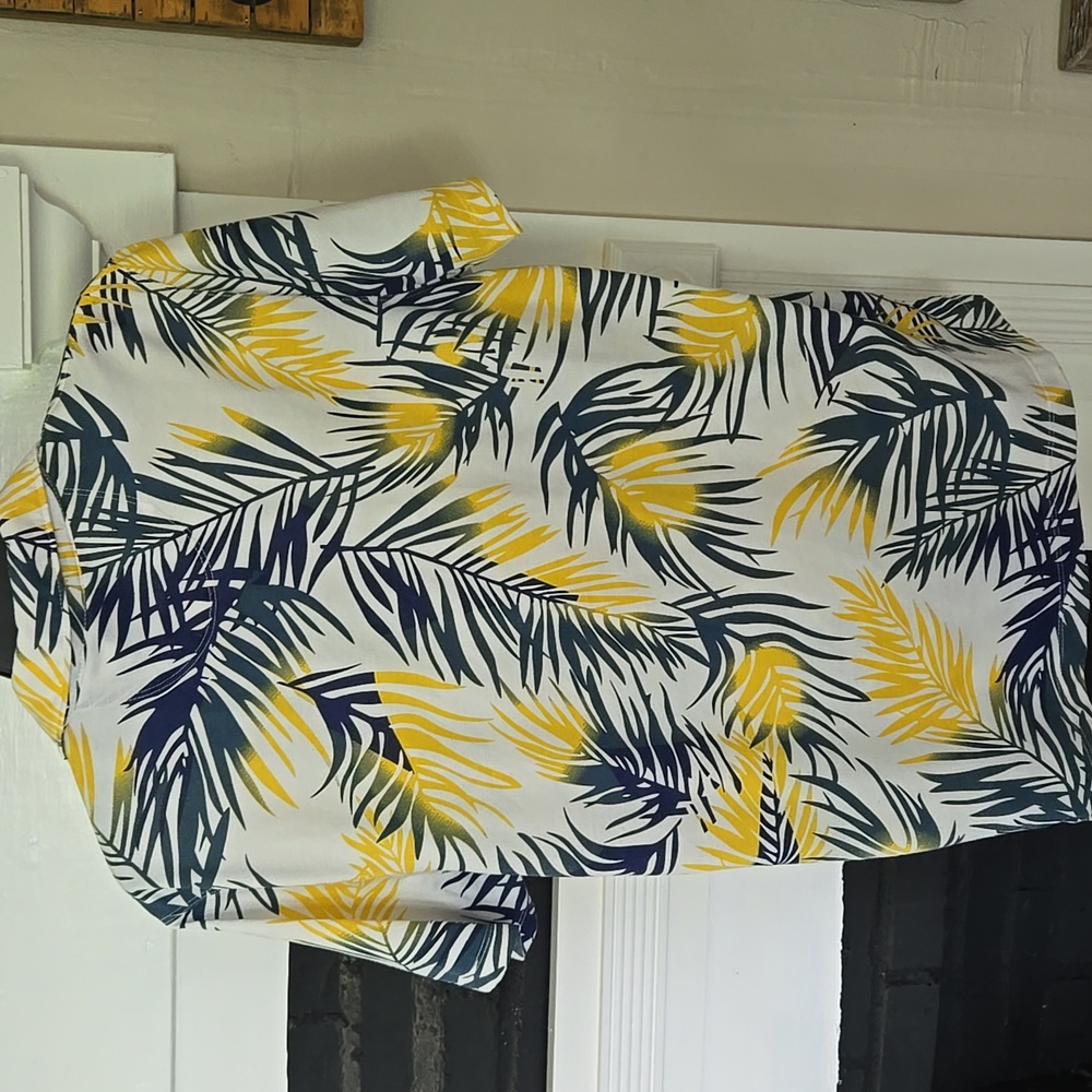 28 PALMS Tropical Print Shirt - Yellow and Blue - Picture 9 of 9